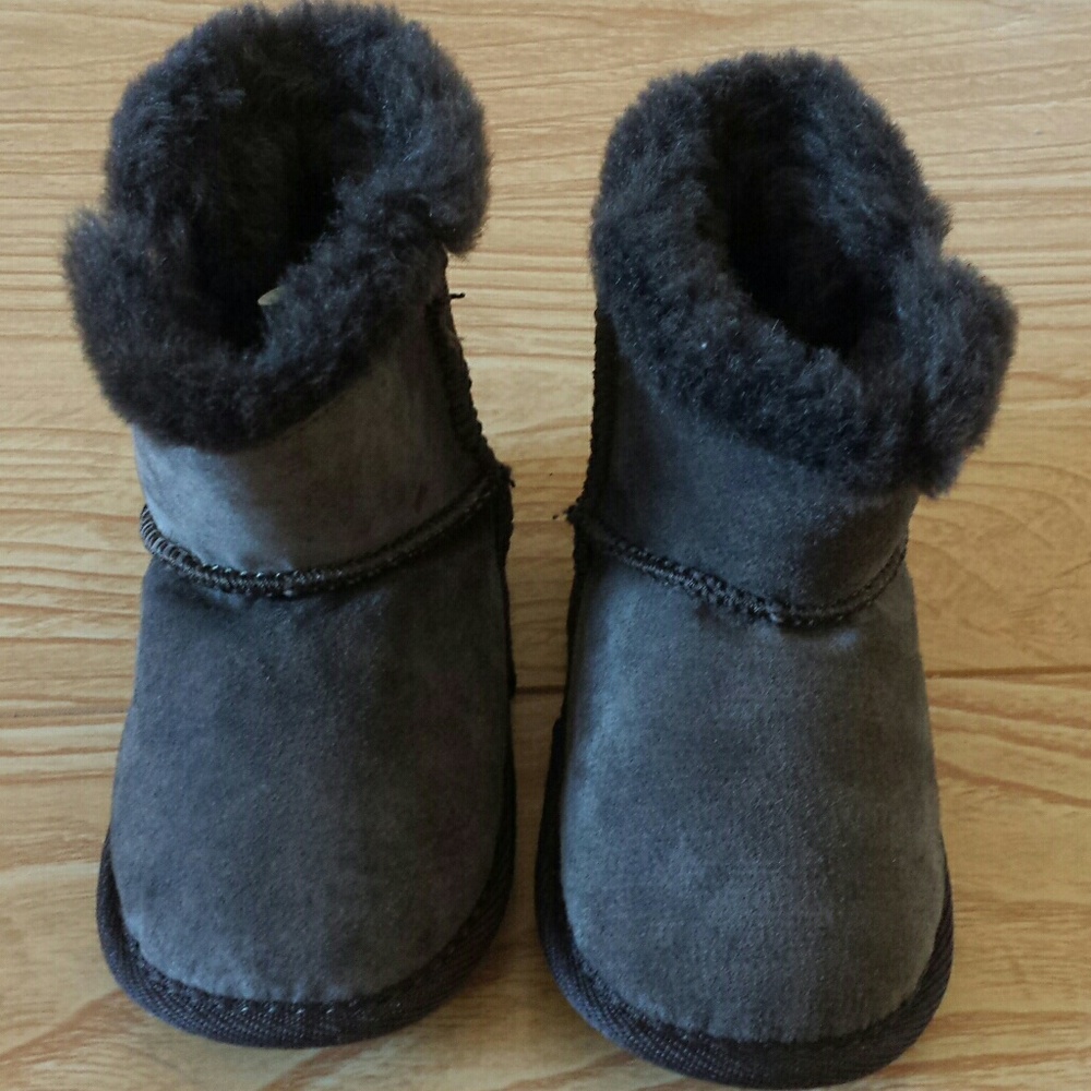 NEW Size 6-6.5 Suade Booties toddler boy girl